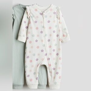 H&M flower printed sleepies - size 3 months